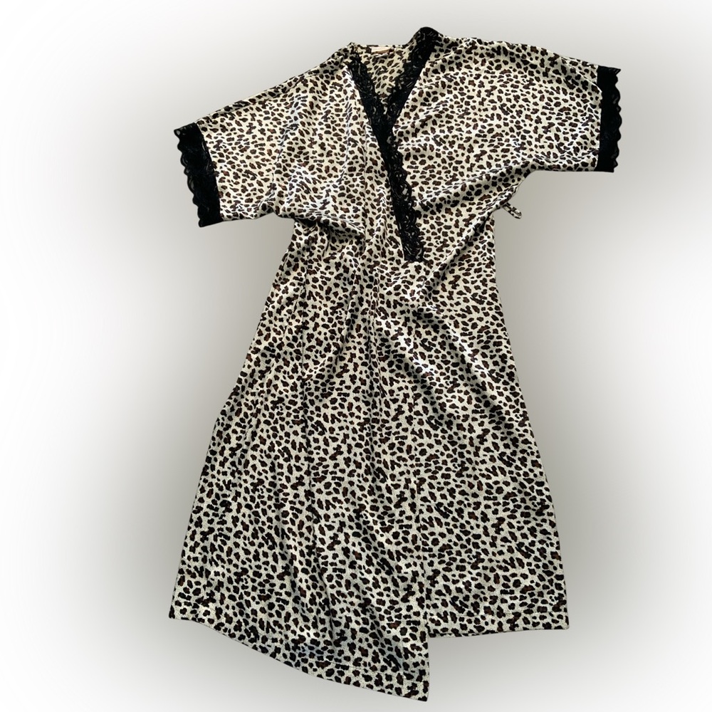 Vintage Inner Most Cheetah Robe Size XL Missing Belt Kimono